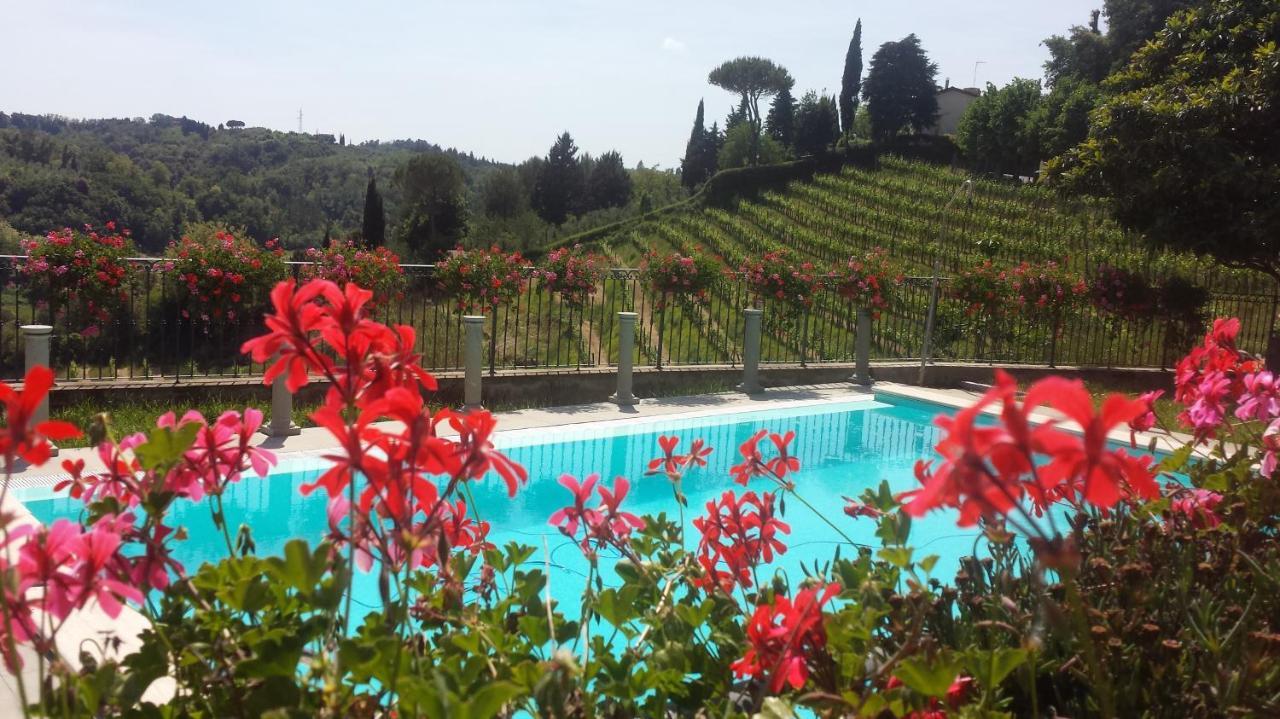 Residence Il Vigneto Lari Esterno foto
