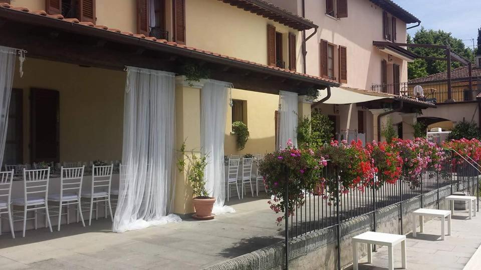 Residence Il Vigneto Lari Esterno foto