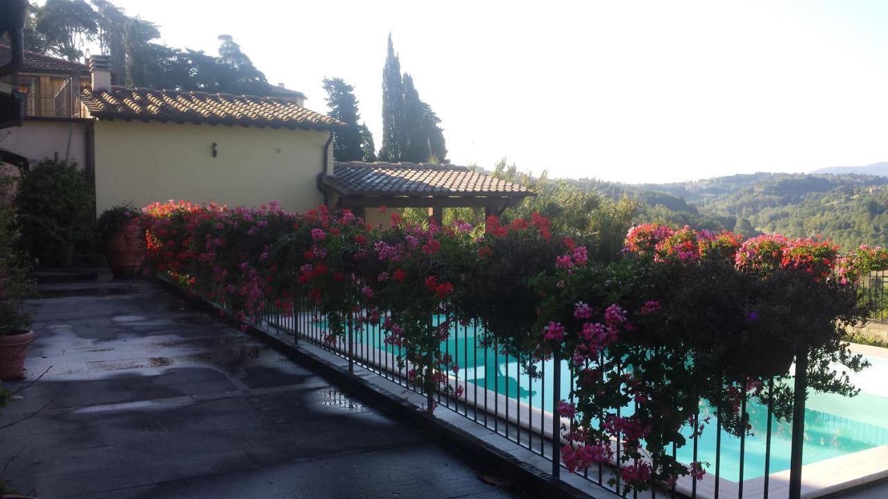 Residence Il Vigneto Lari Esterno foto