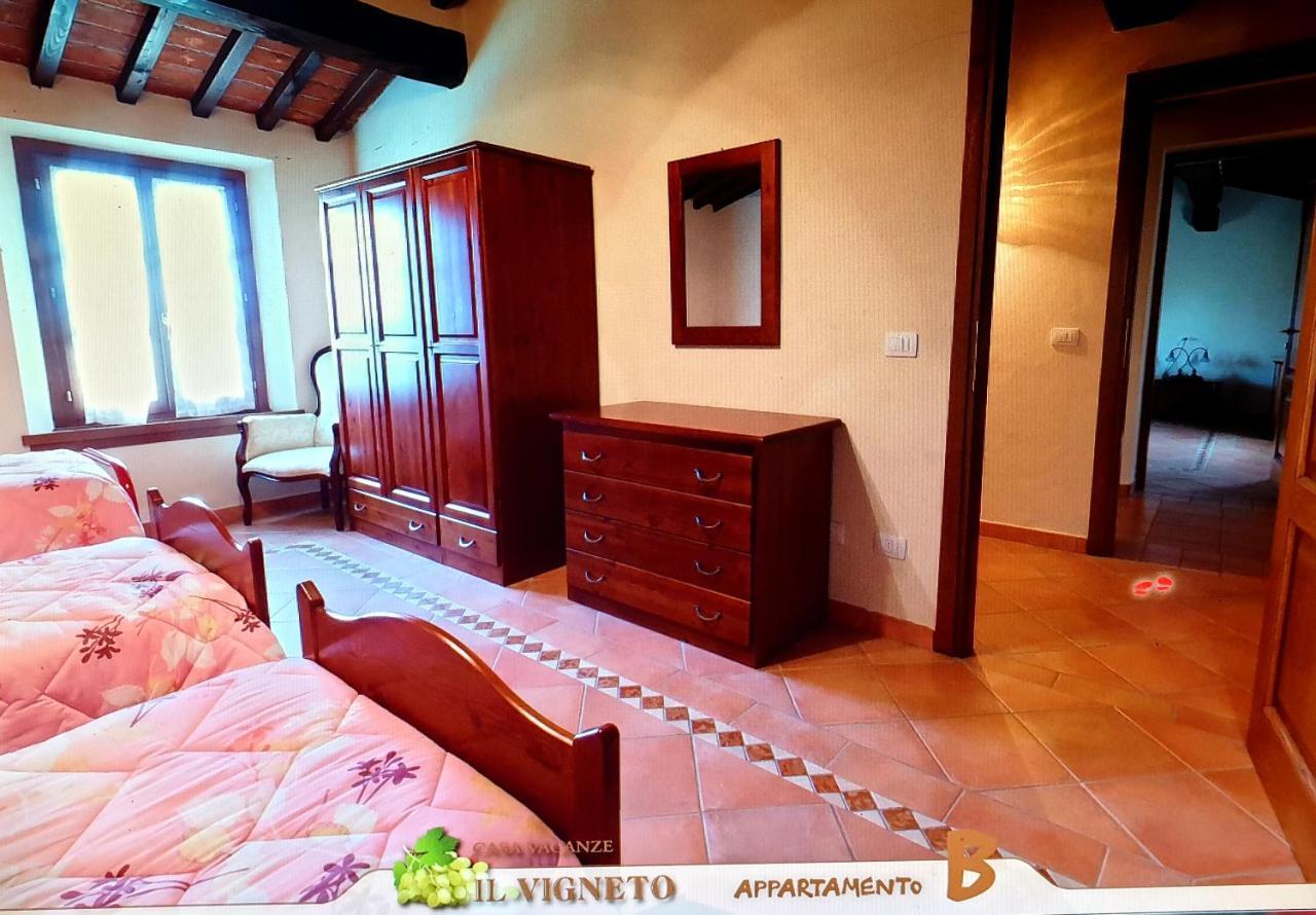 Residence Il Vigneto Lari Esterno foto