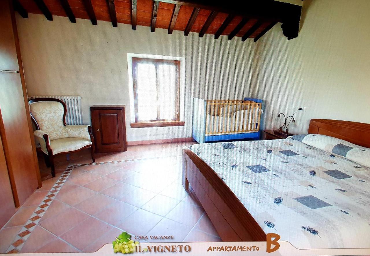 Residence Il Vigneto Lari Esterno foto