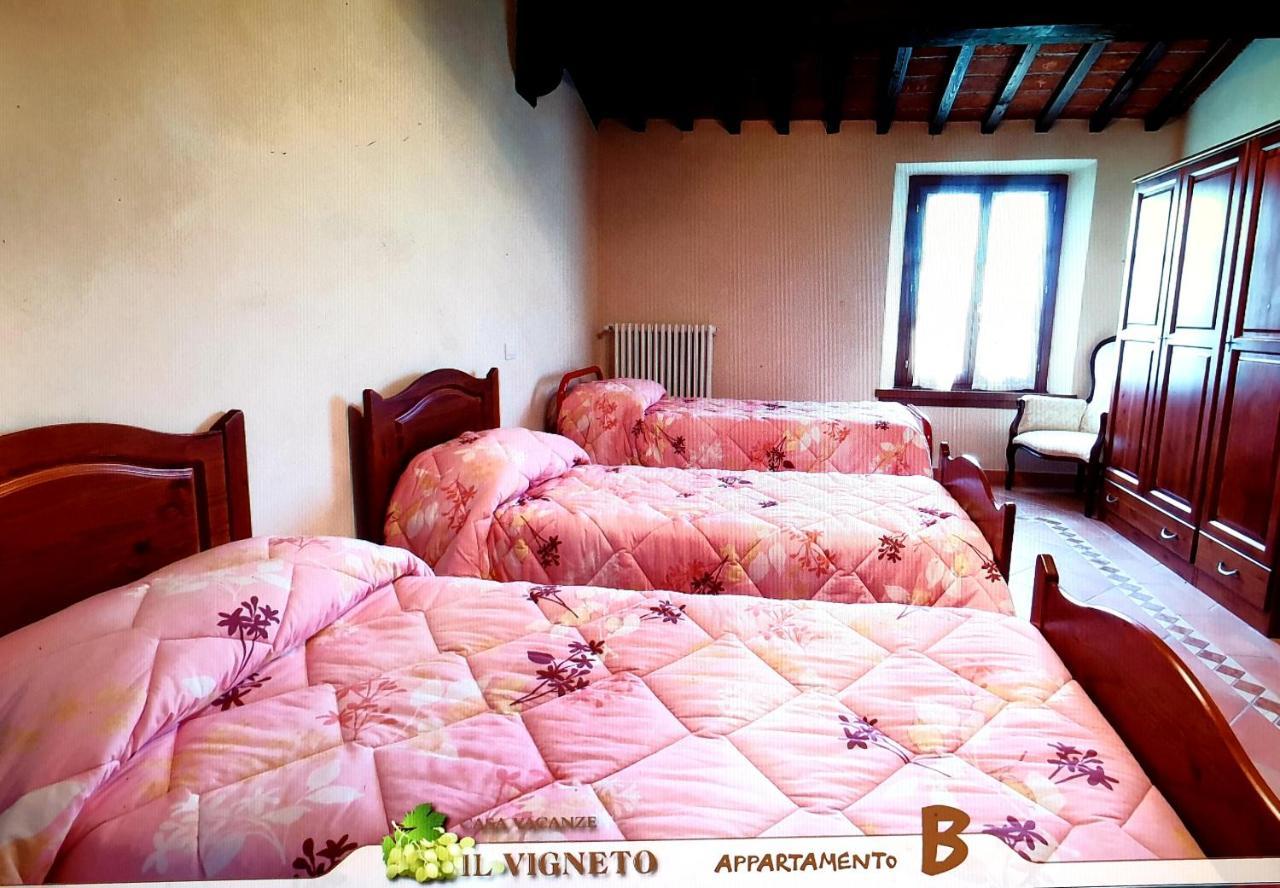 Residence Il Vigneto Lari Esterno foto