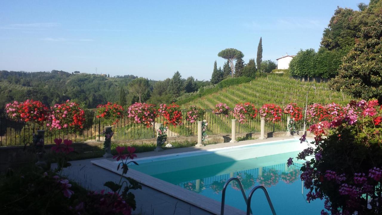 Residence Il Vigneto Lari Esterno foto