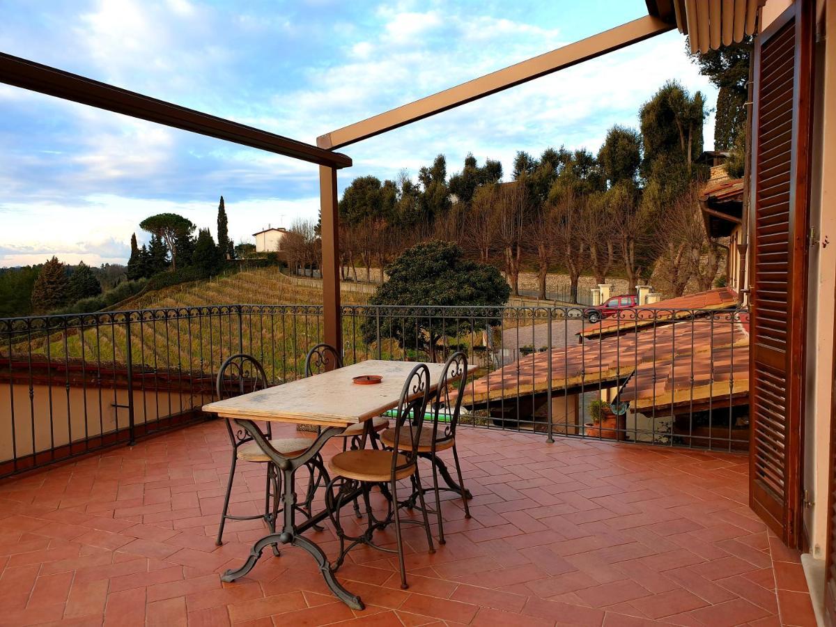Residence Il Vigneto Lari Esterno foto